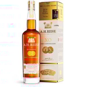 A. H. Riise XO 1888 Copenhagen, 40% (inkl. 2 cl Non Plus Ultra Very Rare)