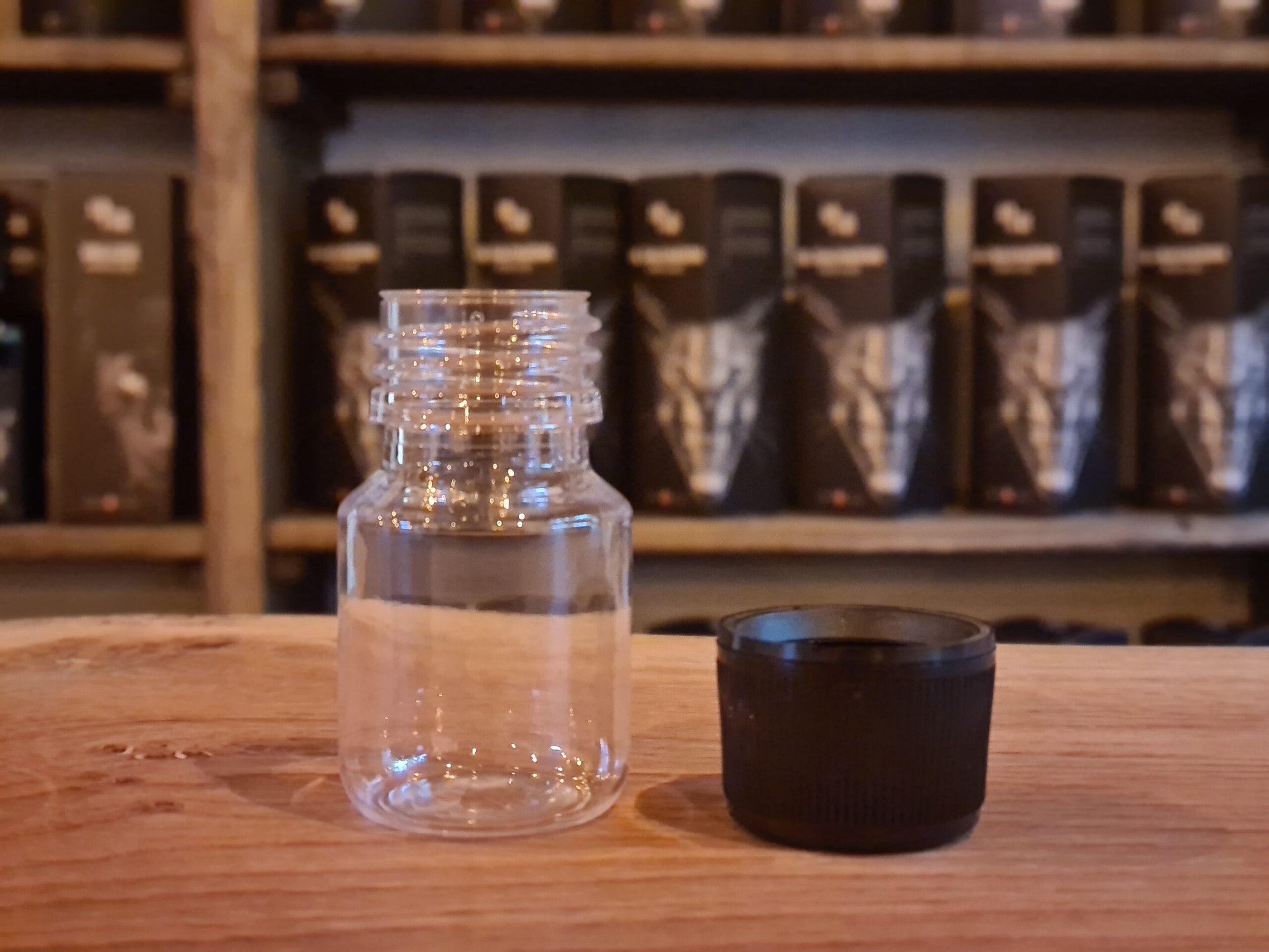 PET Sampleglas + låg med låsering (3 cl)